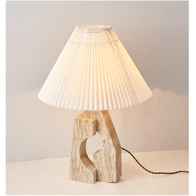Гостиная в бесшумном стиле, высококачественная лампа для проживания в семье в стиле ретро, дизайнерский кремовый светильник для спальни, прикроватная тумбочка