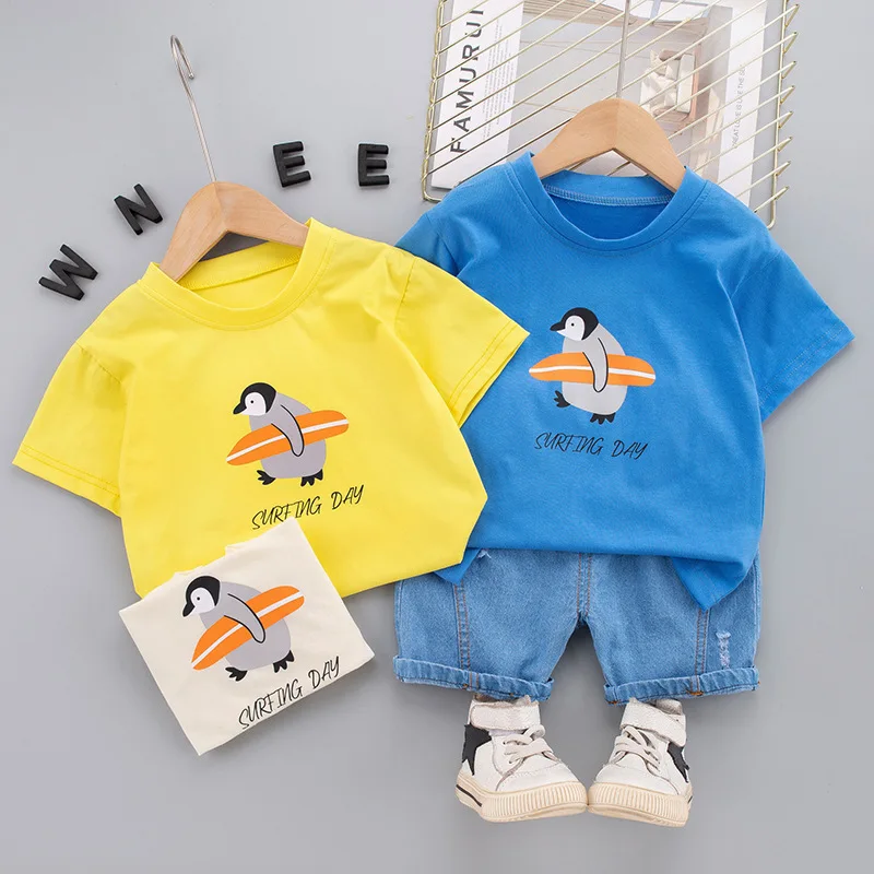 Комплекты Летней одежды для маленьких мальчиков, Футболка с короткими рукавами в виде мультяшного пингвина + Шорты, Костюмы, 2 шт./компл., Одежда для младенцев от 1 до 4 лет