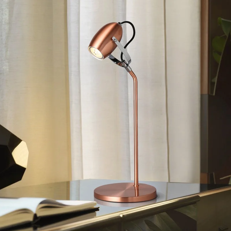 Настольная лампа с регулируемым углом наклона, современная простая креативная персонализированная металлическая светодиодная лампа для чтения, настольные светильники в скандинавском стиле с качающейся головой